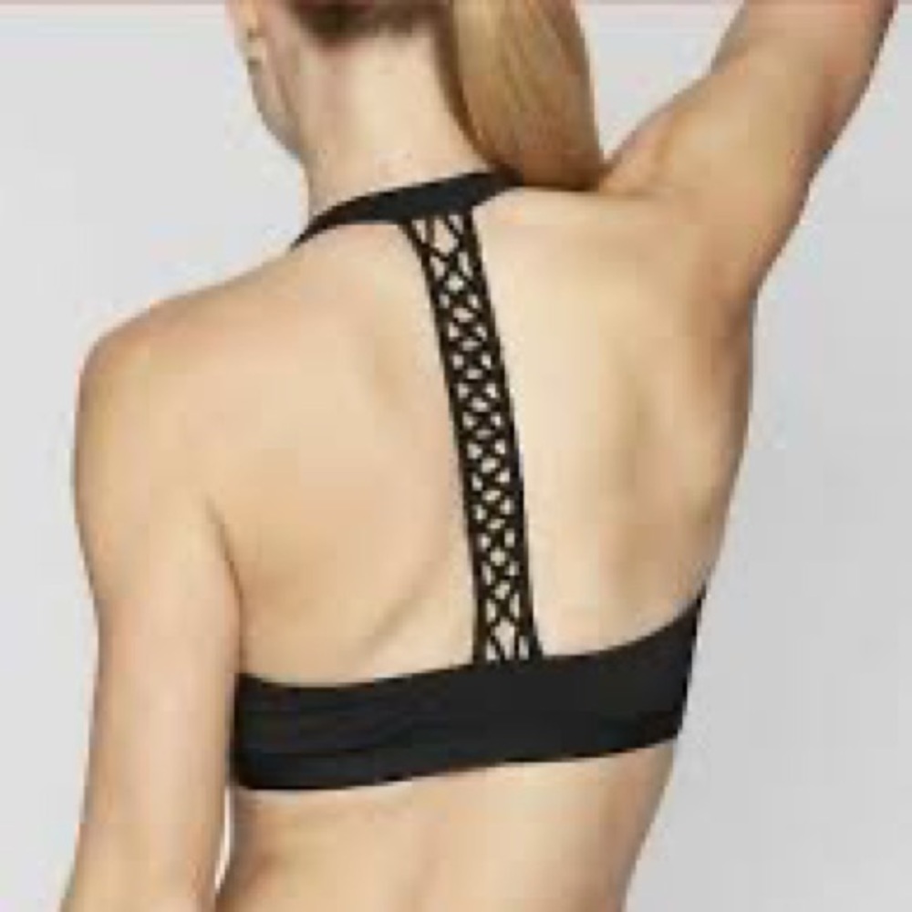 Athleta Macrame T-Back Bra Cup Top 36D/DD. Fits more like 36D than 36DD.
